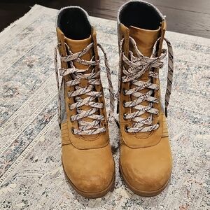 Sorel Tan Lace-Up Boots